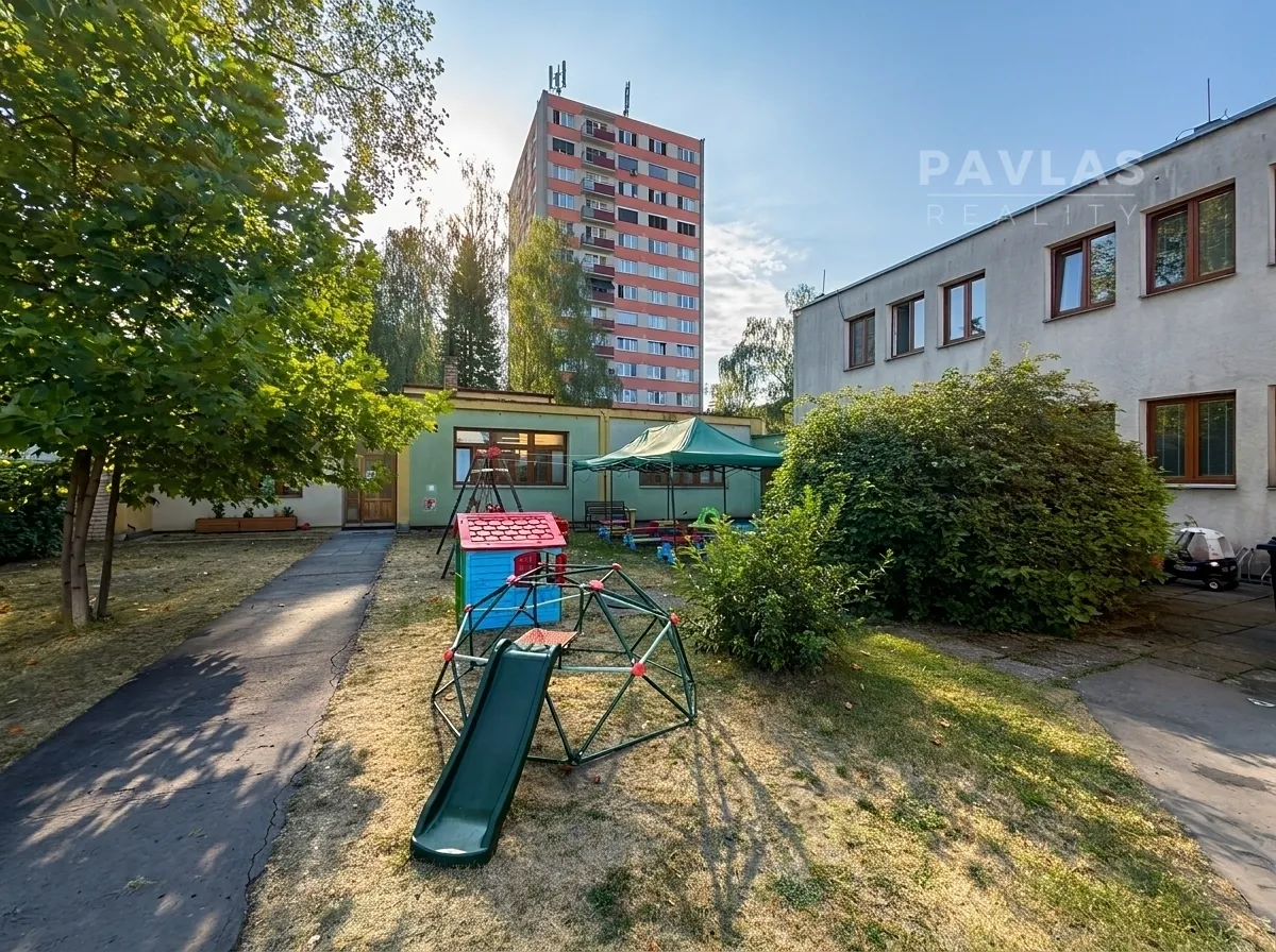 Pronájem obchodního prostoru 1000 m²